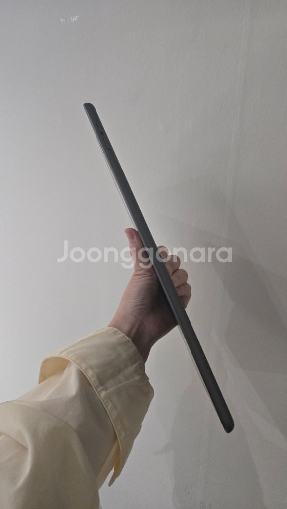 아이패드 9세대 256G 와이파이--3