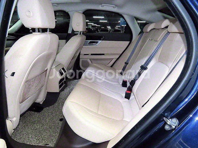 @18년식 XF(2세대) 2.0 25t AWD 프레스--6