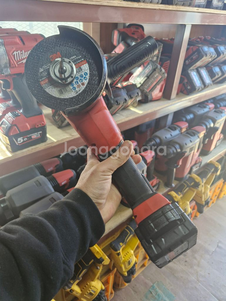 밀워키충전그라인더 M18 FSAG 100X A-41번--6