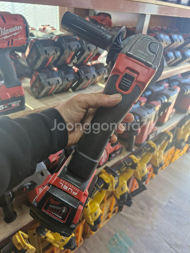 밀워키충전그라인더 M18 FSAG 100X A-41번--7