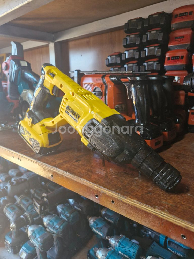 디월트충전함마드릴DCH133 P1.2023.앙카드릴.A--4