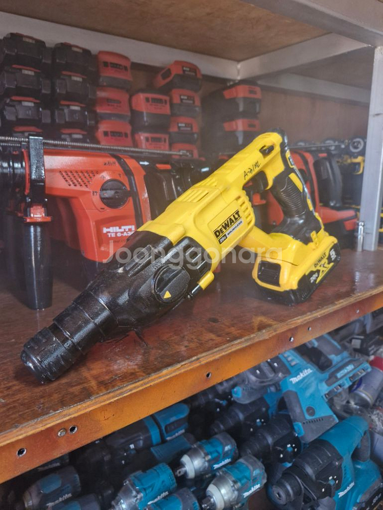 디월트충전함마드릴DCH133 P1.2023.앙카드릴.A--1