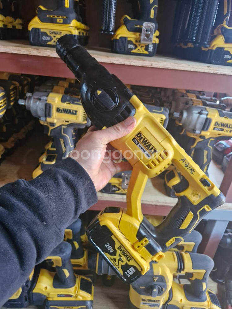 디월트충전함마드릴DCH133 P1.2023.앙카드릴.A--8