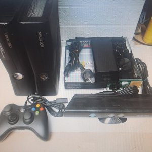 XBOX360 블랙 키넥트포함 판매(내용 필독)게임추가