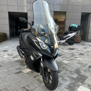 킴코 다운타운 125cc 17년식 판매합니다