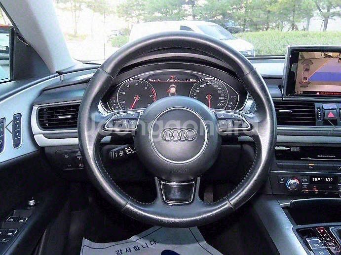 @12년식 A7 3.0 TFSI 콰트로 엔트리 전국최--7