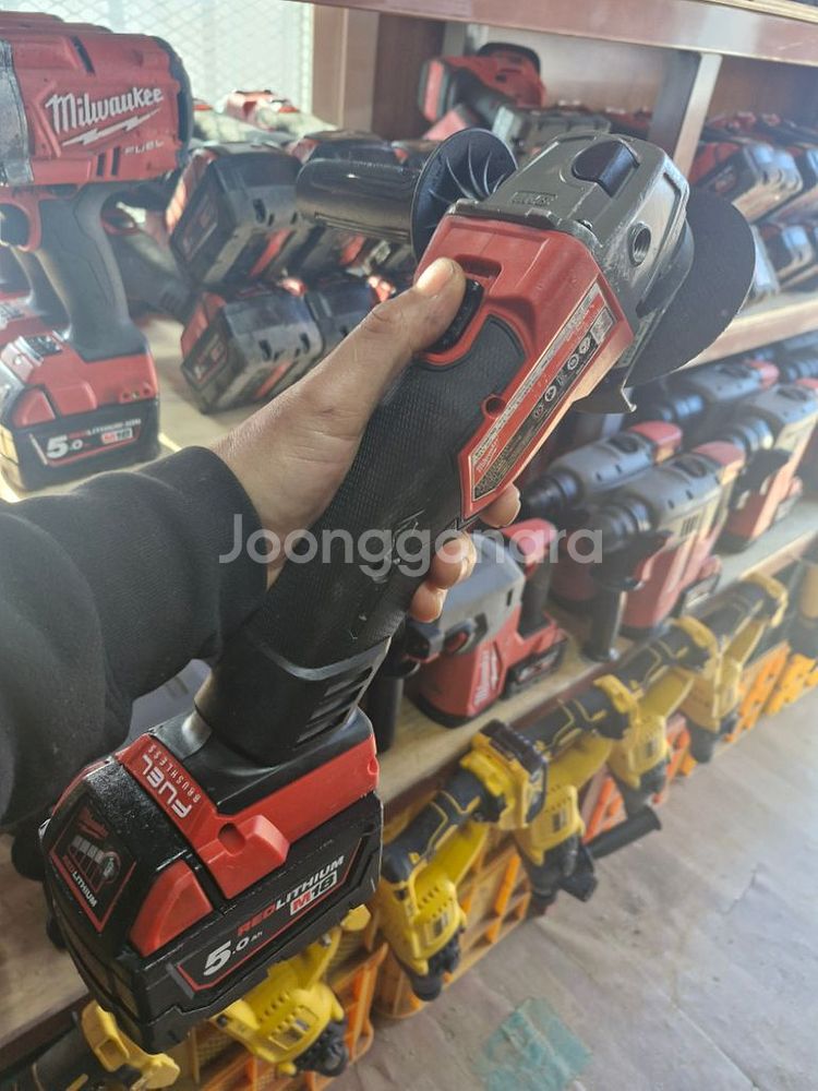 밀워키충전그라인더 M18 FSAG100.4인치 최상급.--8