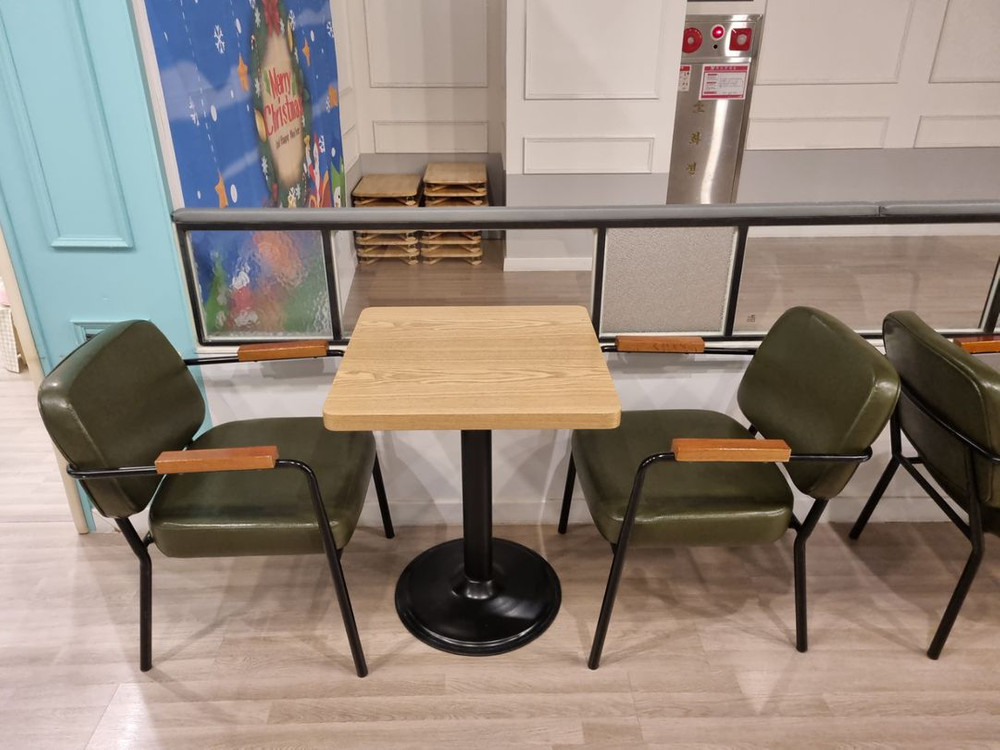 카페 가구 세트 (10세트보유) 이미지