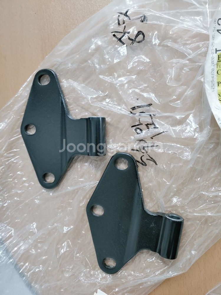 지프랭글러 도어흰지 부품(정품)--6