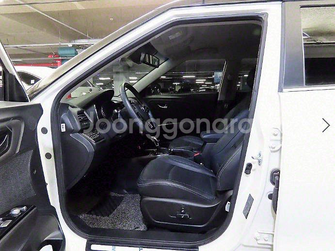 @19년식 티볼리 에어 디젤 2WD RX 전국최저가격--5