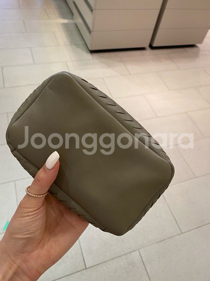 보테가베네타 정품 미니 파우치백 클러치백 미사용새제품--4