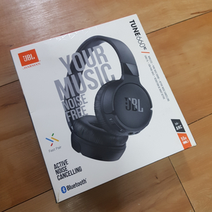 삼성 JBL 블루투스 헤드폰 TUNE 660NC