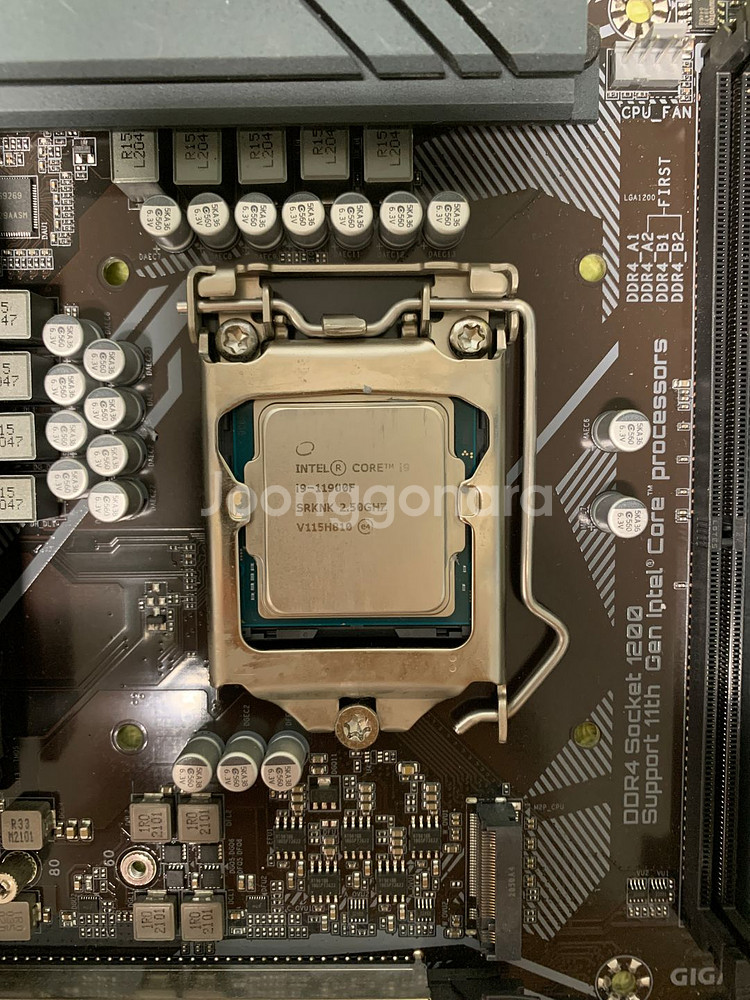 i9-11900 z590m 램32기가 반본체 판매합니다--1