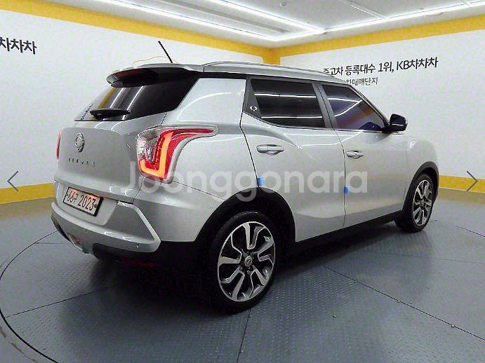 @15년식 티볼리 가솔린 2WD LX 최고급형 전국최--3