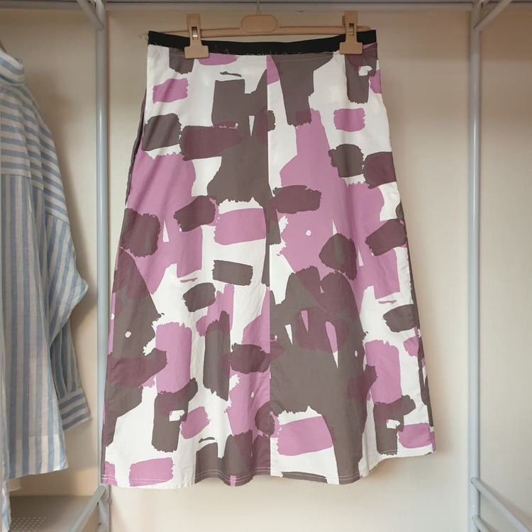 명품 MARNI 마르니 추상패턴 코튼 턱 밴딩 스커트--3