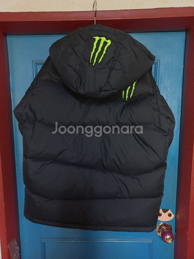 몬스터에너지 x 펠틱스 콜라보 한정판 패딩--0