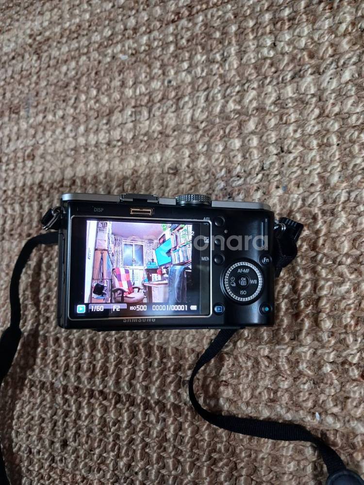 삼성 VLUU Nx100 디지털카메라--1