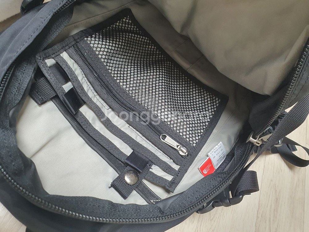 노스페이스 미니 가방 배낭 백팩 등산 12리터 새것느낌--6