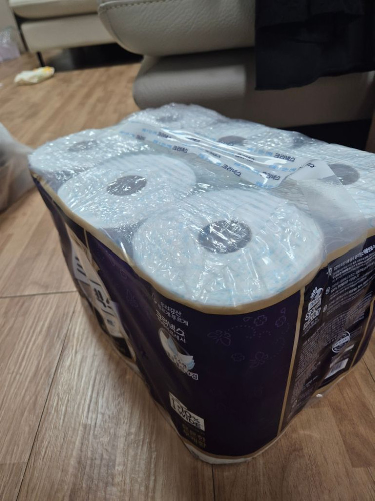 크리넥스 3겹 12롤--1