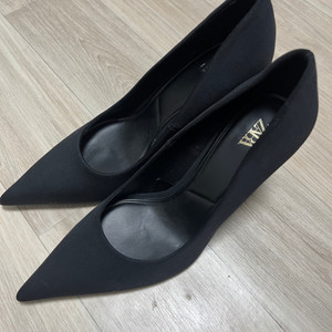 ZARA 자라 뾰족코 힐 38 / 9cm