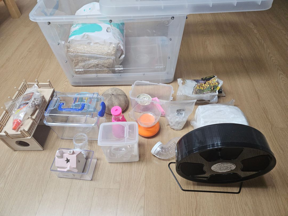 햄스터 케이지(120L), 쳇바퀴, 물통 등--1