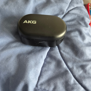 1쪽 빠진 akg 팝니다