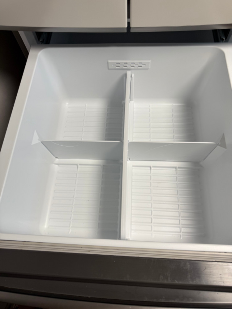 딤채 4도어 551리터 김냉팝니다--2