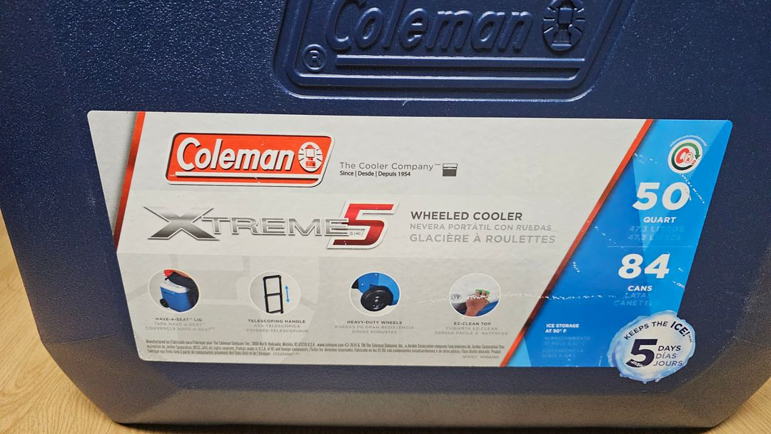 콜맨 아이스박스 익스트림5 50쿼터 판매합니다.--1