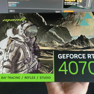 만리 RTX 4070 SUPER RUSH 12GB