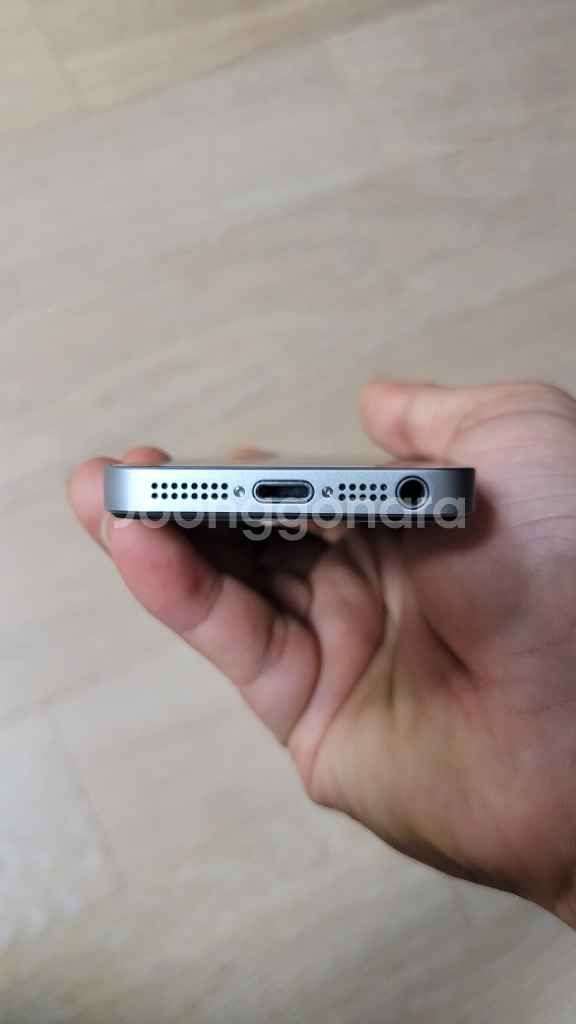 아이폰se1 스그 정품 64G 배터리 100프로--4