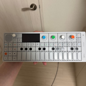 teenage engineering op-1 팝니다