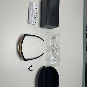 오클리 코리더 선글라스(레드) 팝니다