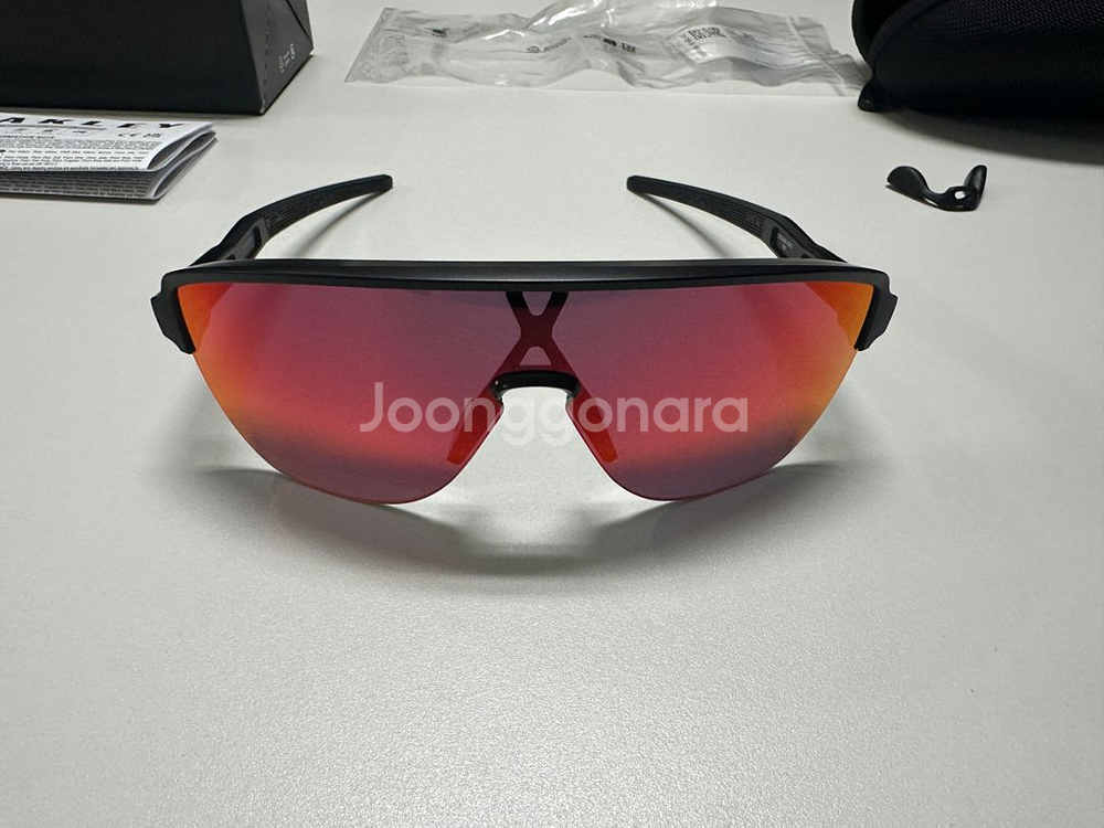 오클리 코리더 선글라스(레드) 팝니다--1