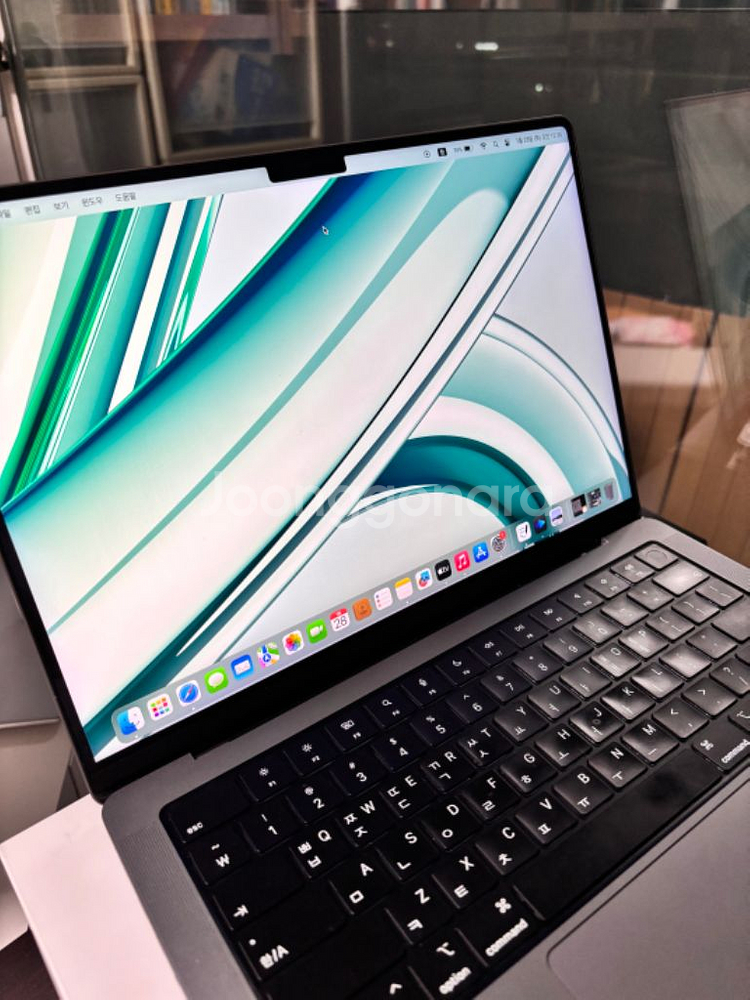 맥북프로 14인치 m1pro 16기가 1테라 팝니다--1