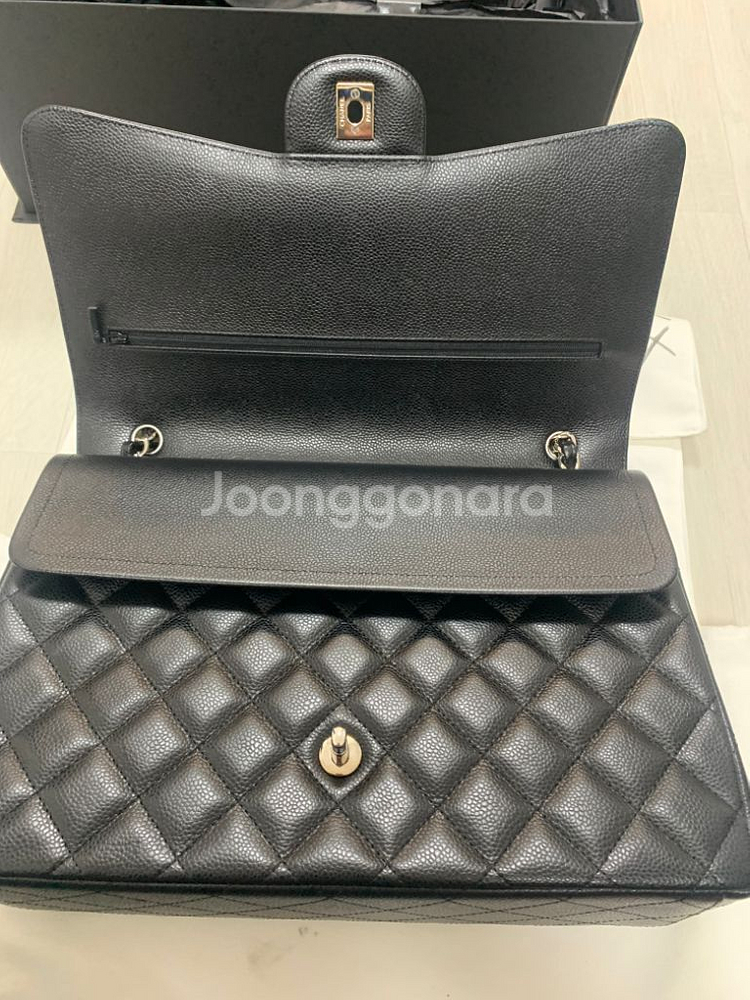 샤넬 캐비어은장 점보--1