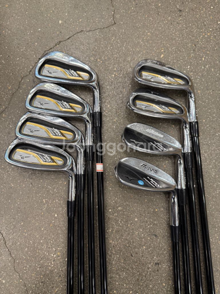 미즈노 jpx800 카본 8아이언 정품 팝니다.--1