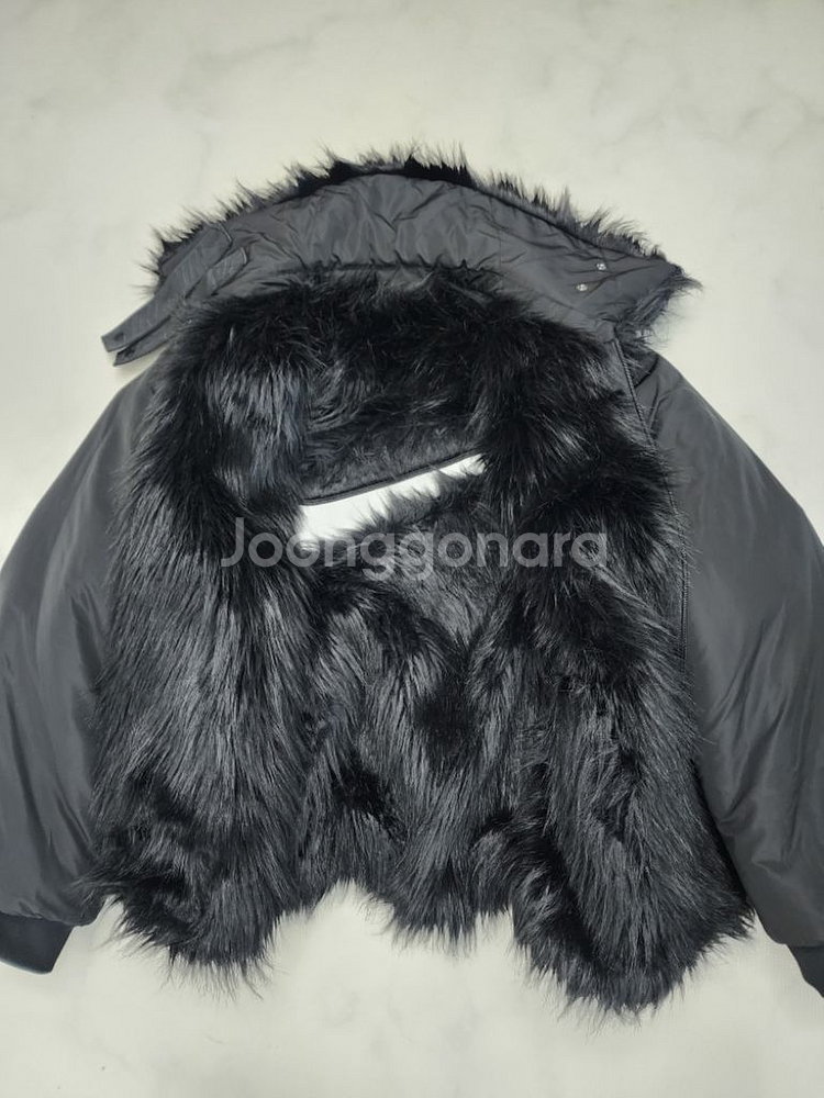 나이키 엠부시 리버시블 인조 퍼 코트 블랙 100--5