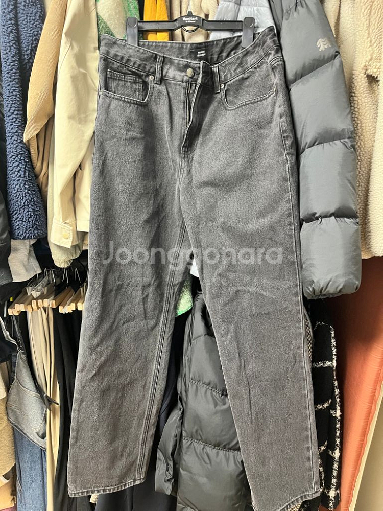 무탠다드 레귤러 데님팬츠 워시드블랙--1