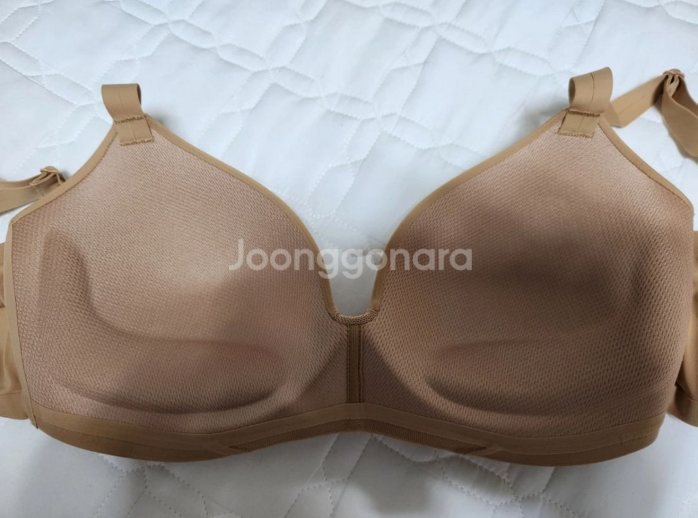 새제품) PUMA 브라(75A) + 팬티(S)살색 셋트--2