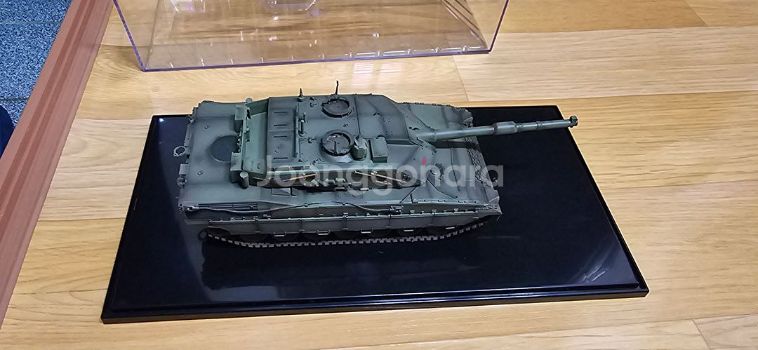 C-1 전차 1:35미개봉품--2