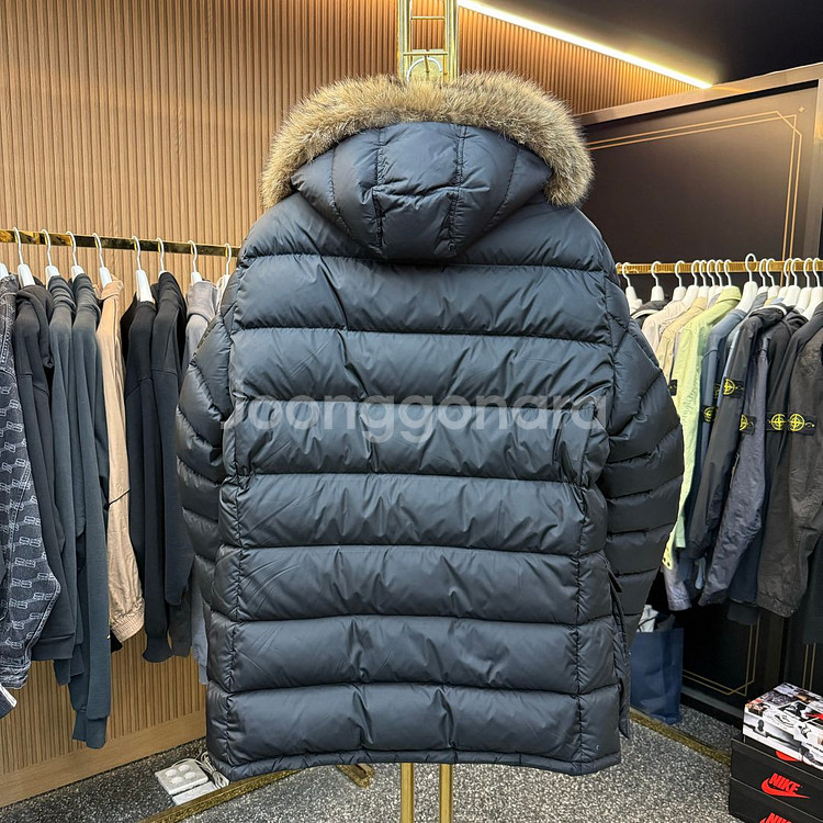 몽클레어 클루니 패딩--3