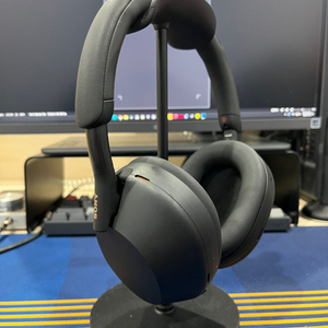 소니 WH-1000XM5 헤드폰 팝니다!