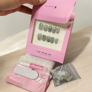 붙이는 네일팁