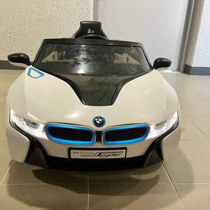 파파야나인 BMW i8 전동카 전동차