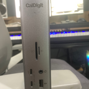 칼디짓 CalDigit TS4 썬더독 허브