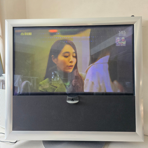 뱅앤올룹슨 베오비전 9 50 인치 TV + 정품 리모