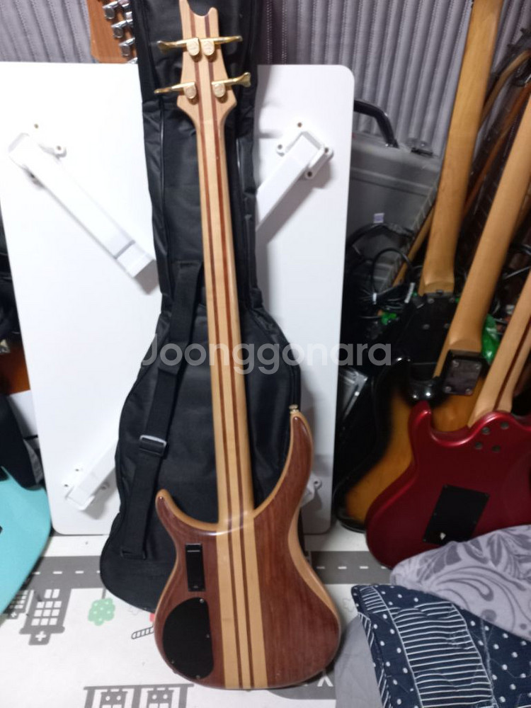 토네이도 쓰루넥 베이스기타--8