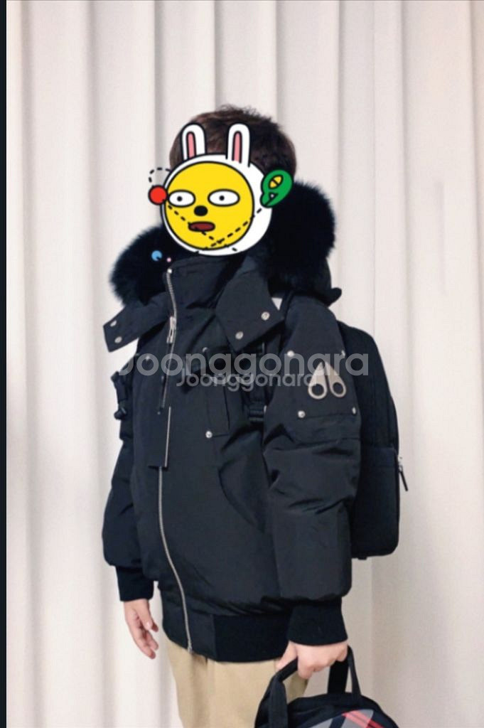 무스너클 24년에디션 한정판 아동점퍼팝니다--2