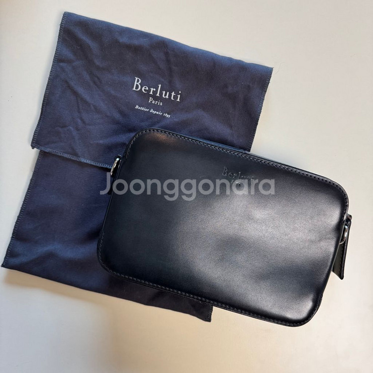 벨루티 크로스백 다크 그린 (새상품/시즌상품)--3