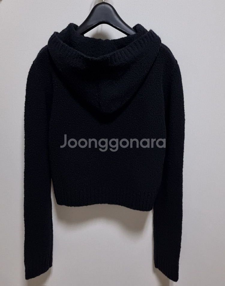 (택달린 새상품) 타낫 후드 니트 블랙--4